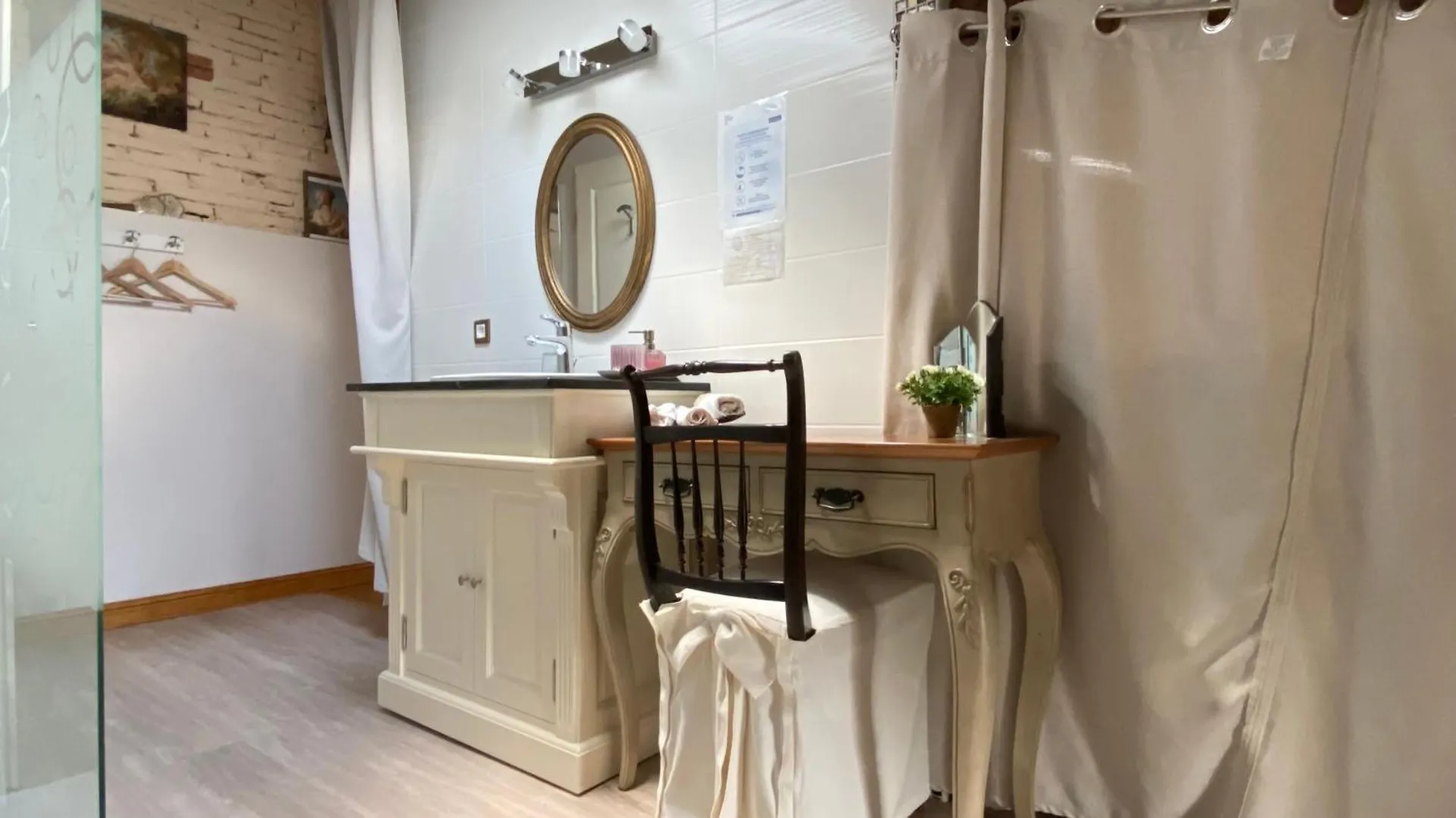 **** Guest house Le Clos Du Cedre Launac France